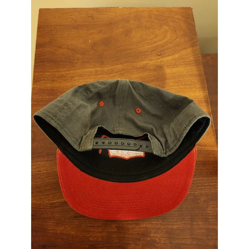 Levi's Men's Classic Adjustable Snapback Trucker Baseball Hat Cap Red Grey Patch